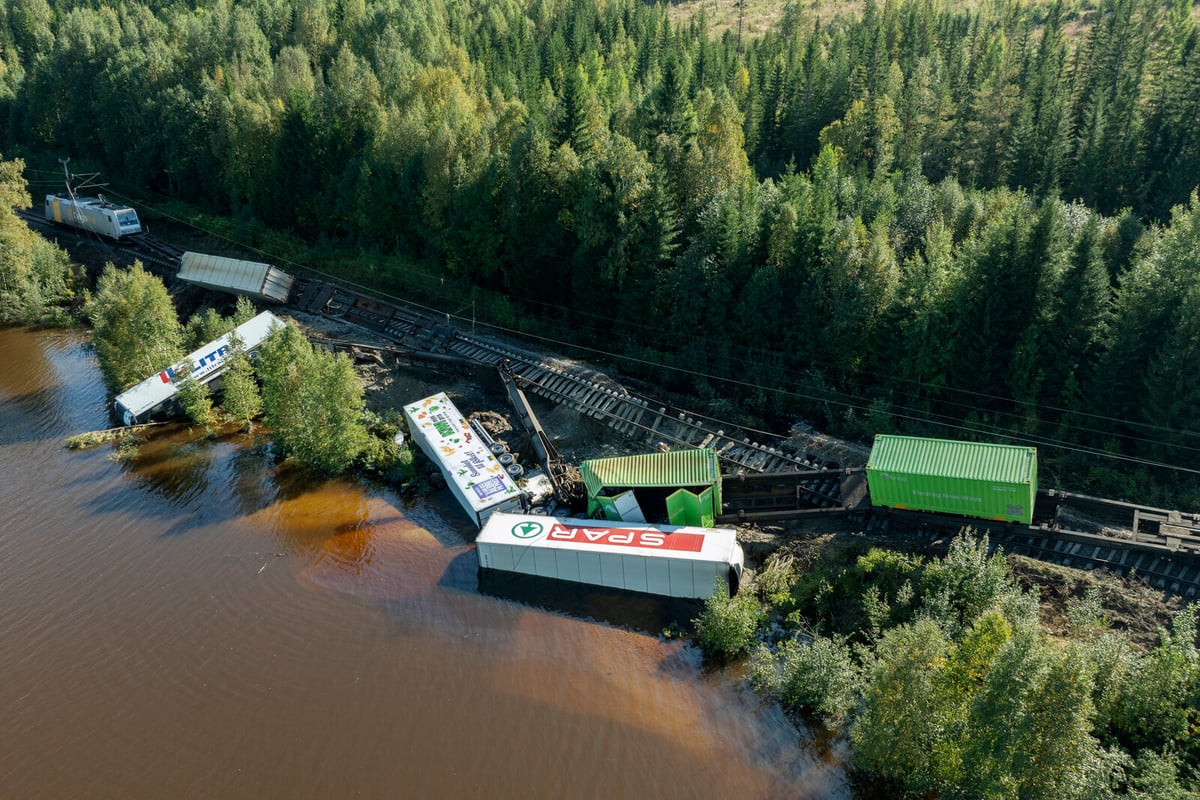 SJ Cancels Train Services on Flood-Affected Routes in Västernorrland