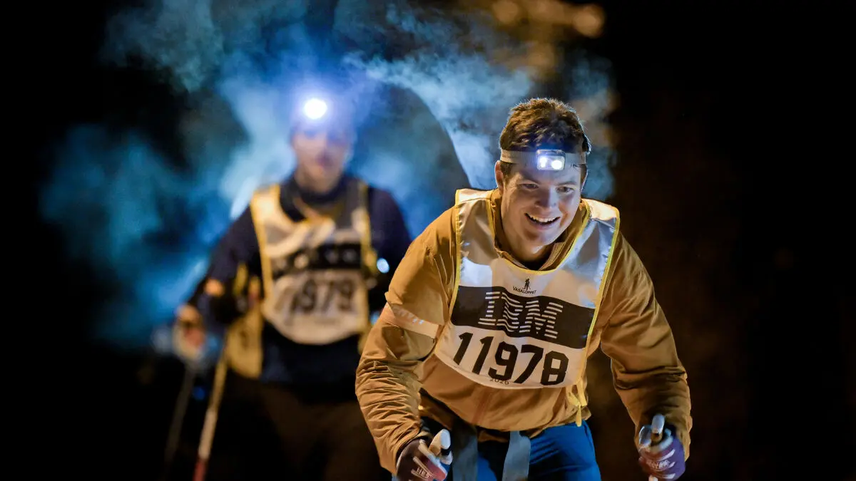 Breaking record in Vasaloppet, skiers got a police escort