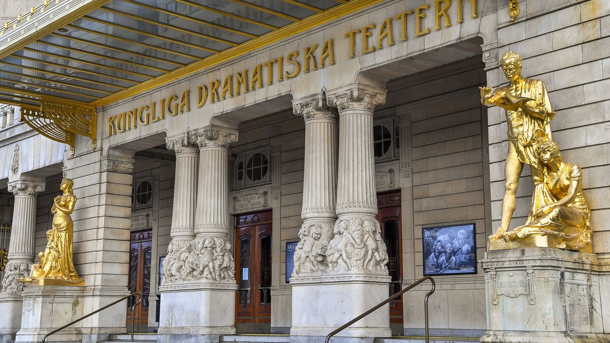 Sudan War Explored in Dramaten Performance by Omar El Saim