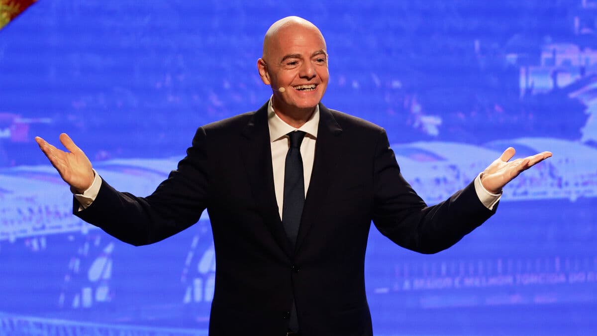 FIFA boss Gianni Infantino says Russia should be allowed to return to international football
