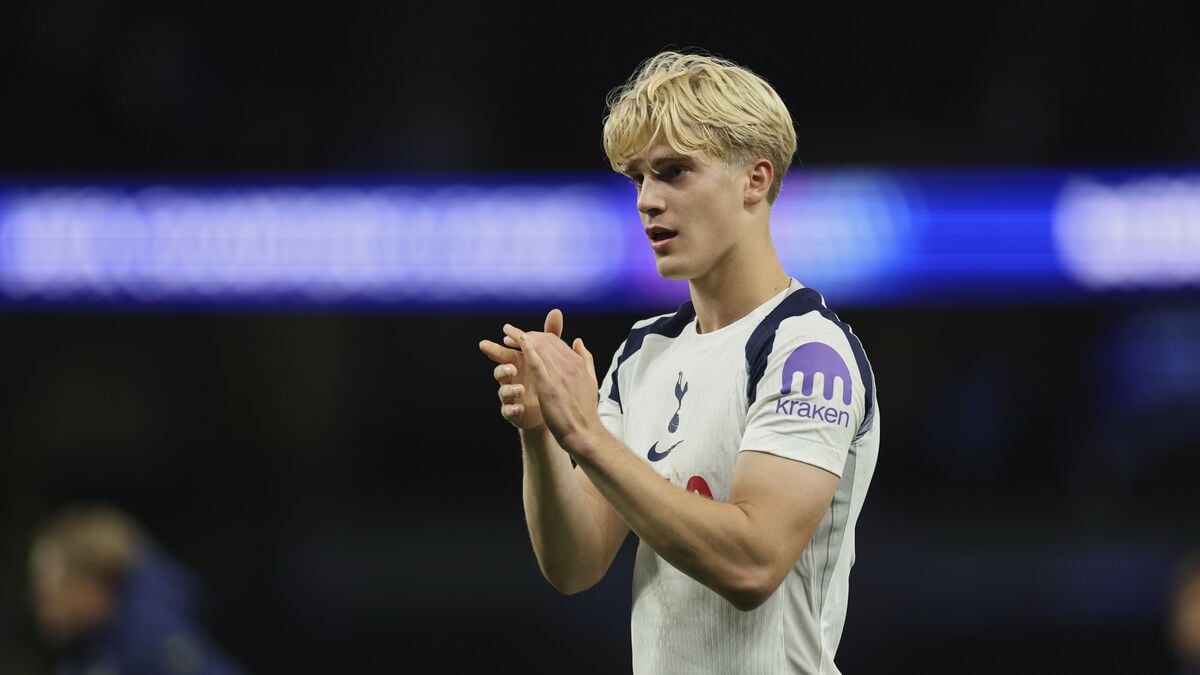 Lucas Bergvall extends Tottenham contract: Exciting times at Spurs