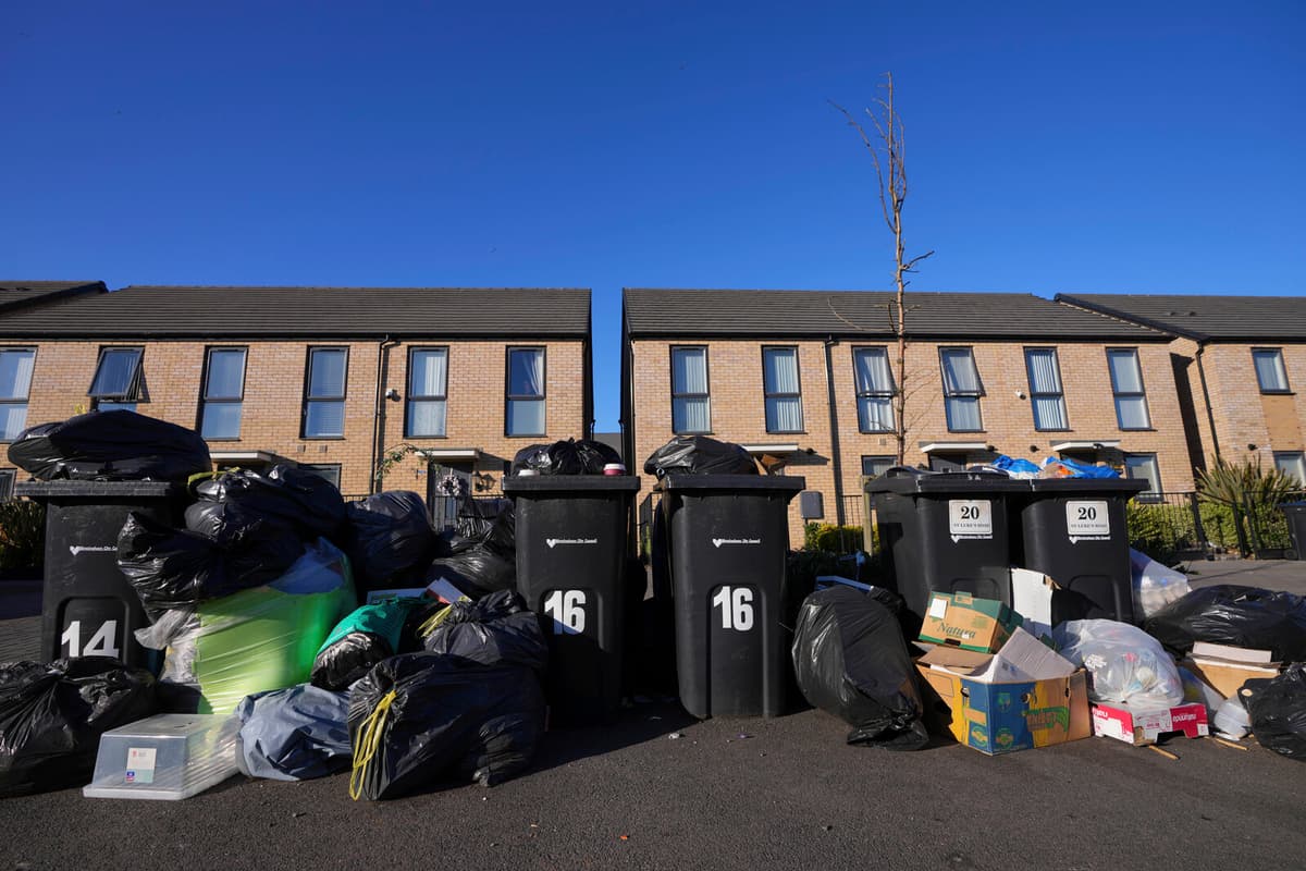 Birmingham Garbage Strike Continues as Workers Vote for Extension