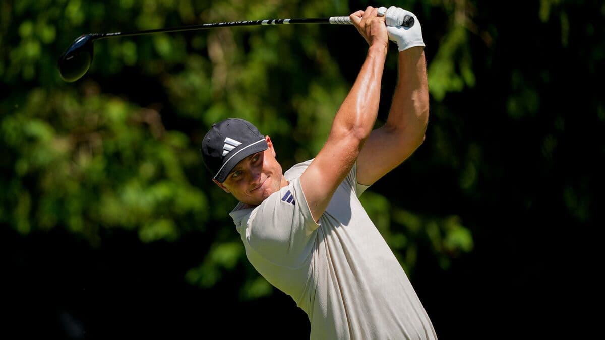 Åberg in the lead, thrills await in the title hunt