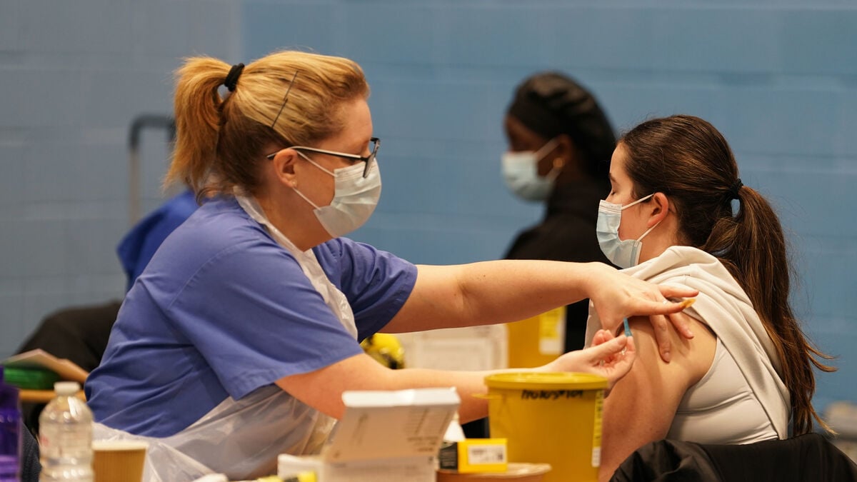 More confirmed cases of meningitis in the UK as total rises to 34