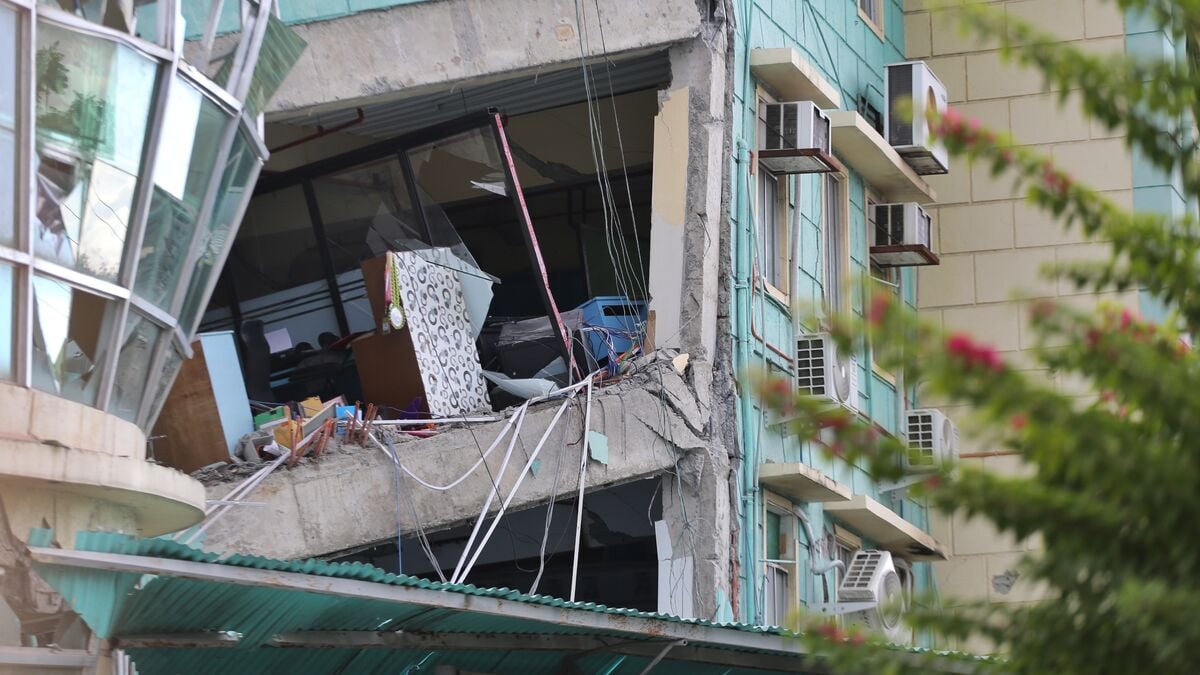 Thousands homeless after magnitude 7.8 earthquake in Philippines