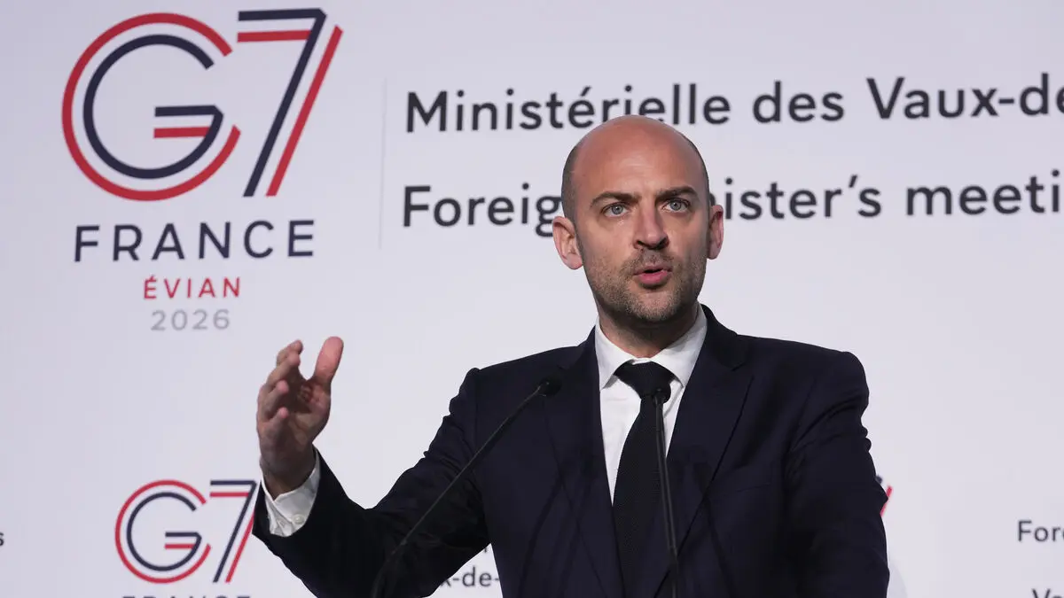 Furious at Hungary's Russian leaks,