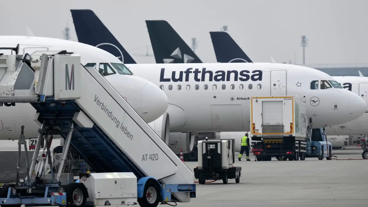 Lufthansa cancels 20,000 flights through October to save fuel