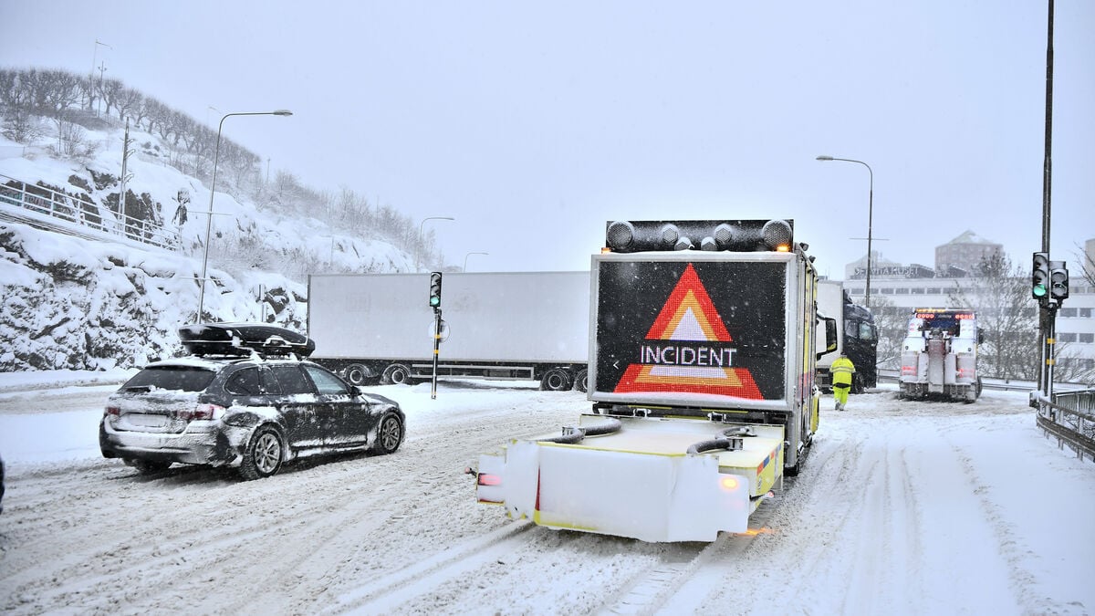 Snow warning extended to Stockholm