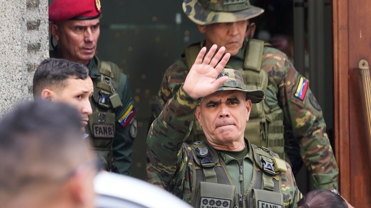 Venezuela's military backs Vice President Delcy Rodríguez as interim leader