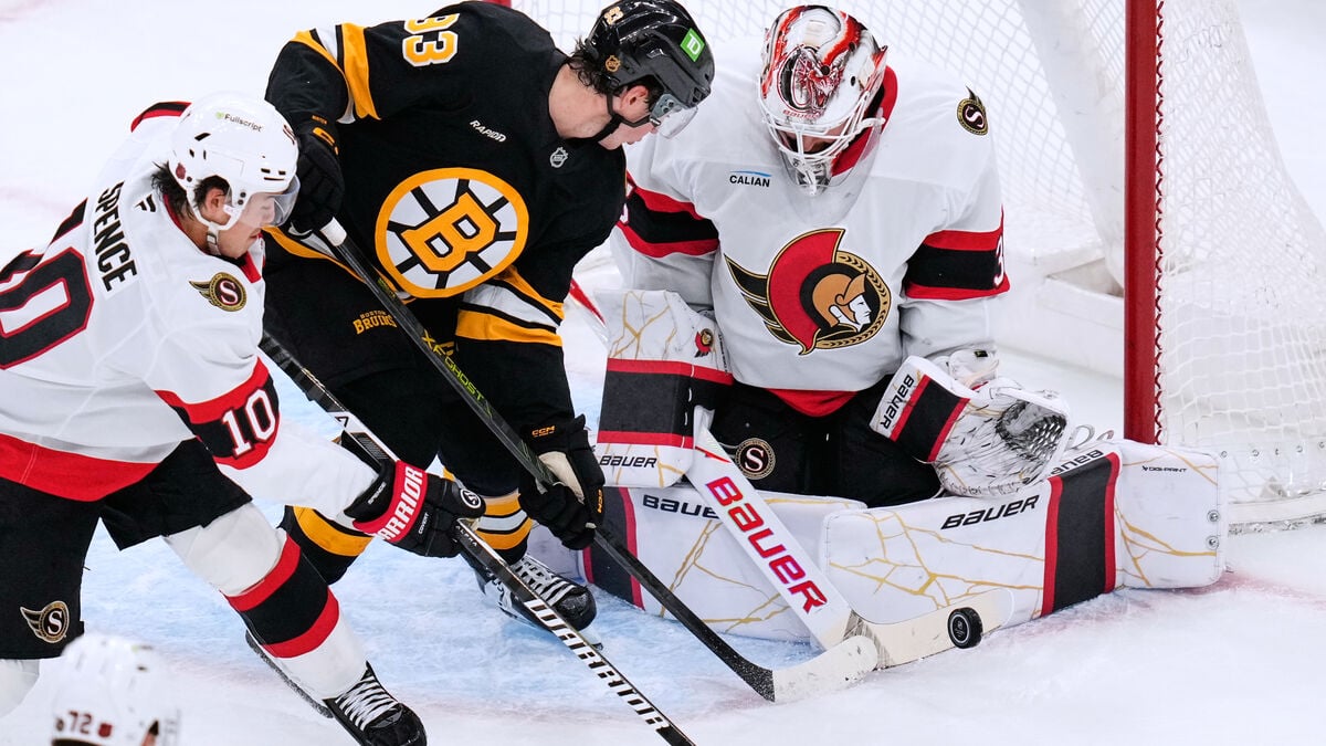 Linus Ullmark Leaves Game as Ottawa Beats Boston 4-1