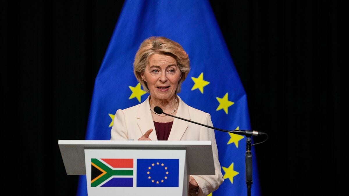 EU warns Belarus over balloon intrusion