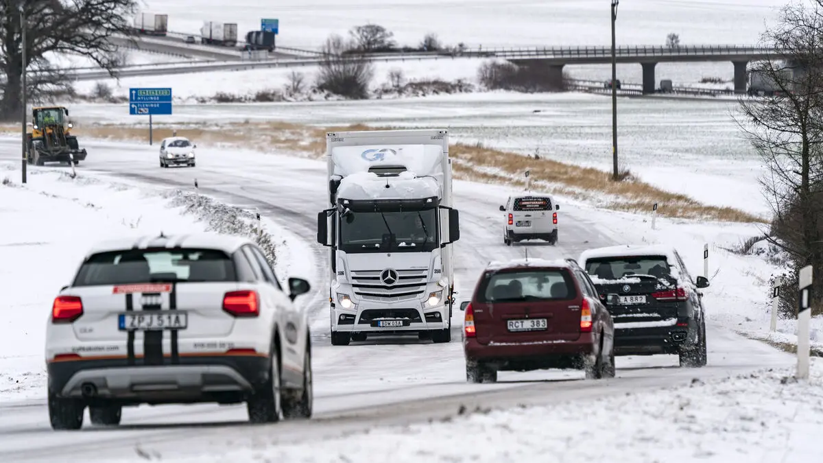 SMHI extends yellow warning for sudden ice slips