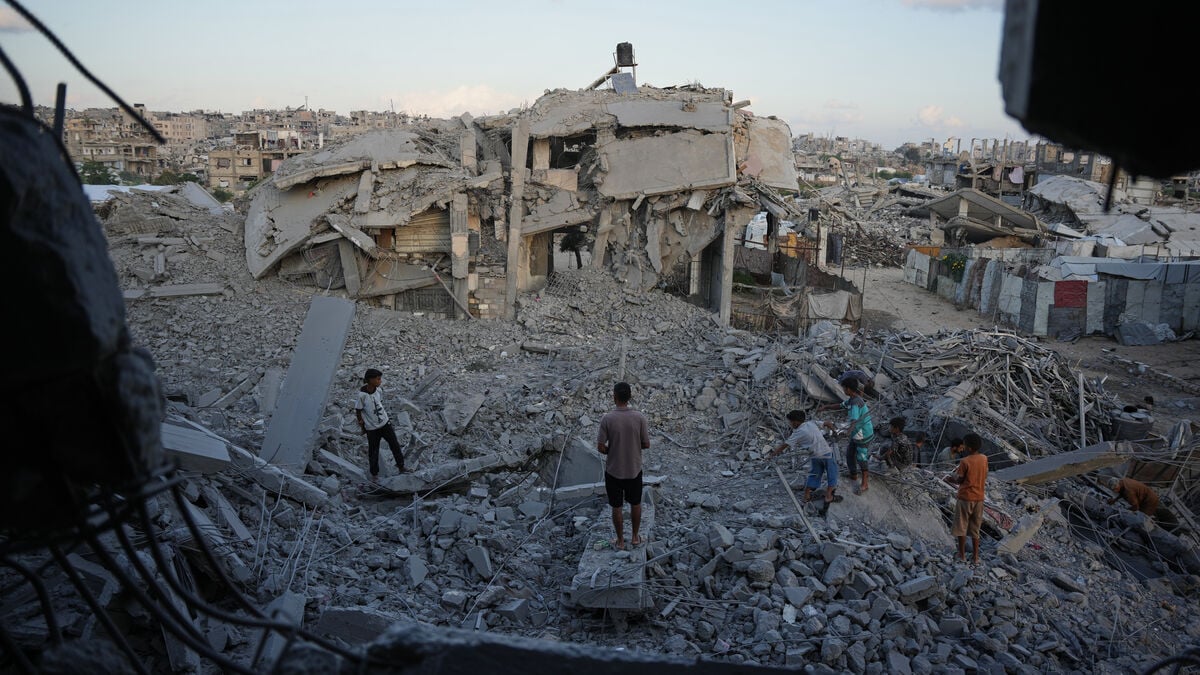 At Least Three Killed in Israeli Attack on Displaced Palestinians’ Camp in Gaza