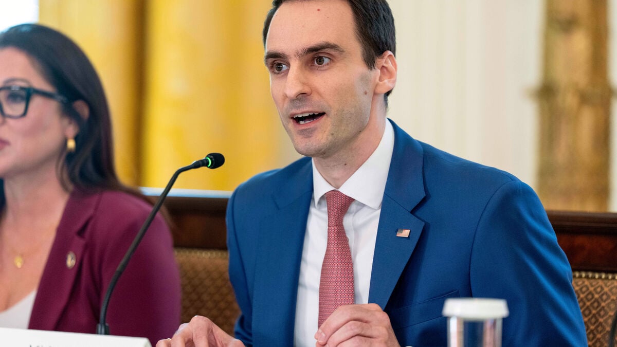 US accuses China of large-scale AI theft
