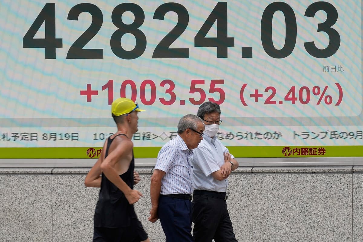 Asian Stock Markets Mostly Up as Tokyo and Shanghai Gain