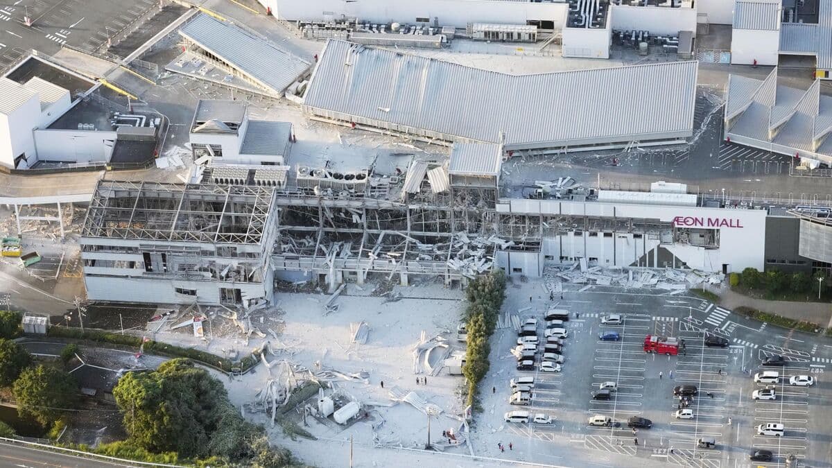 At least 20 missing after earthquake collapses shopping mall in southern Japan