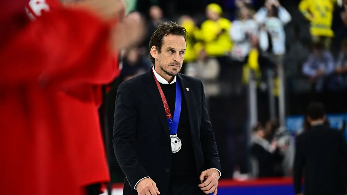 Patrick Fischer fired before home World Cup after admitting to buying fake COVID-19 certificates