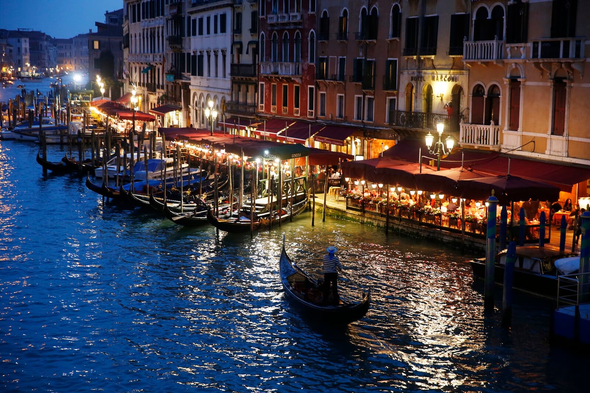Expert Urges Passport Cancellation After Italian Hotel Data Breach
