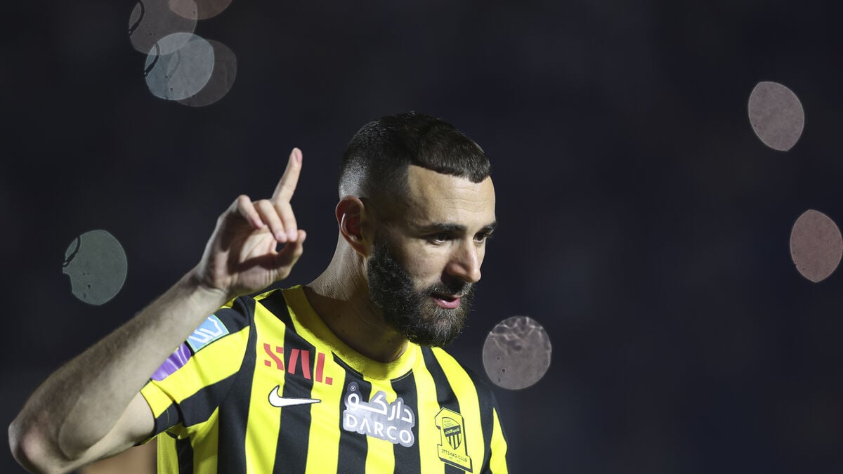 Al-Hilal sold to Prince al-Walid bin Talal for just over 3.4 billion kronor