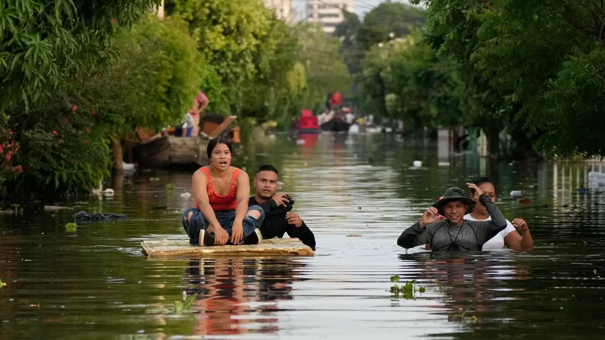 Over 20 dead in Colombia floods