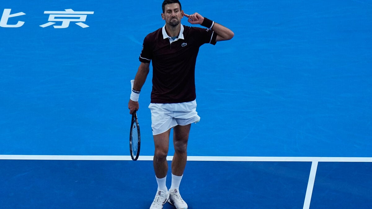Djokovic Ends 2026 Title Drought After De Minaur Retires Injured in Beijing Final