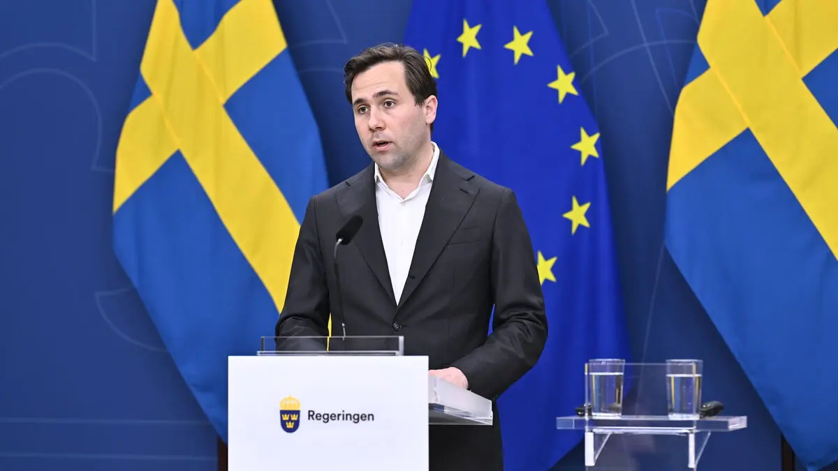 EU agrees to US tariffs, 15 percent on most European goods