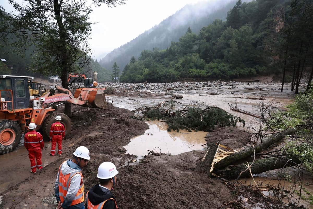 Sudden Floods in China Leave 10 Dead and 33 Missing