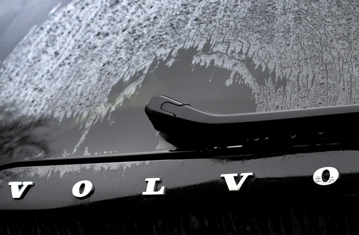 Volvo Cars' Global Sales Drop 12 Percent in June 2025