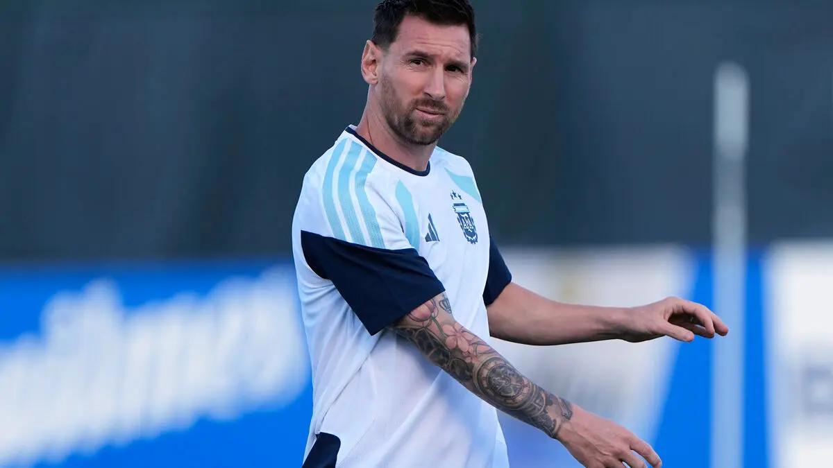 World Cup guide: Messi in media row ahead of Argentina group final