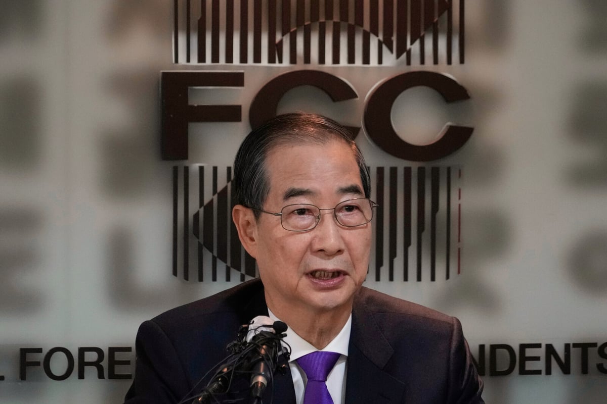 South Korea Travel Ban for Former Ministers Amid Yoon Suk-Yeol Probe