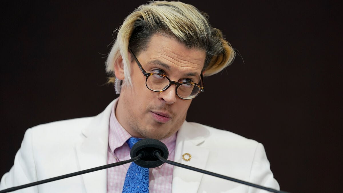 Milo Yiannopoulos says he is ashamed he supported Trump after ICE arrest and deportation