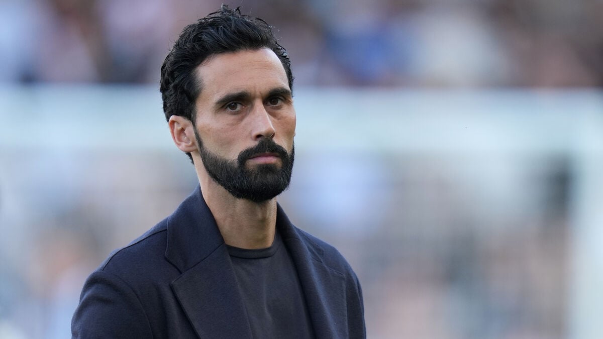 Fulham’s Alvaro Arbeloa fined £25,000 for saying referees won’t let Manchester United lose