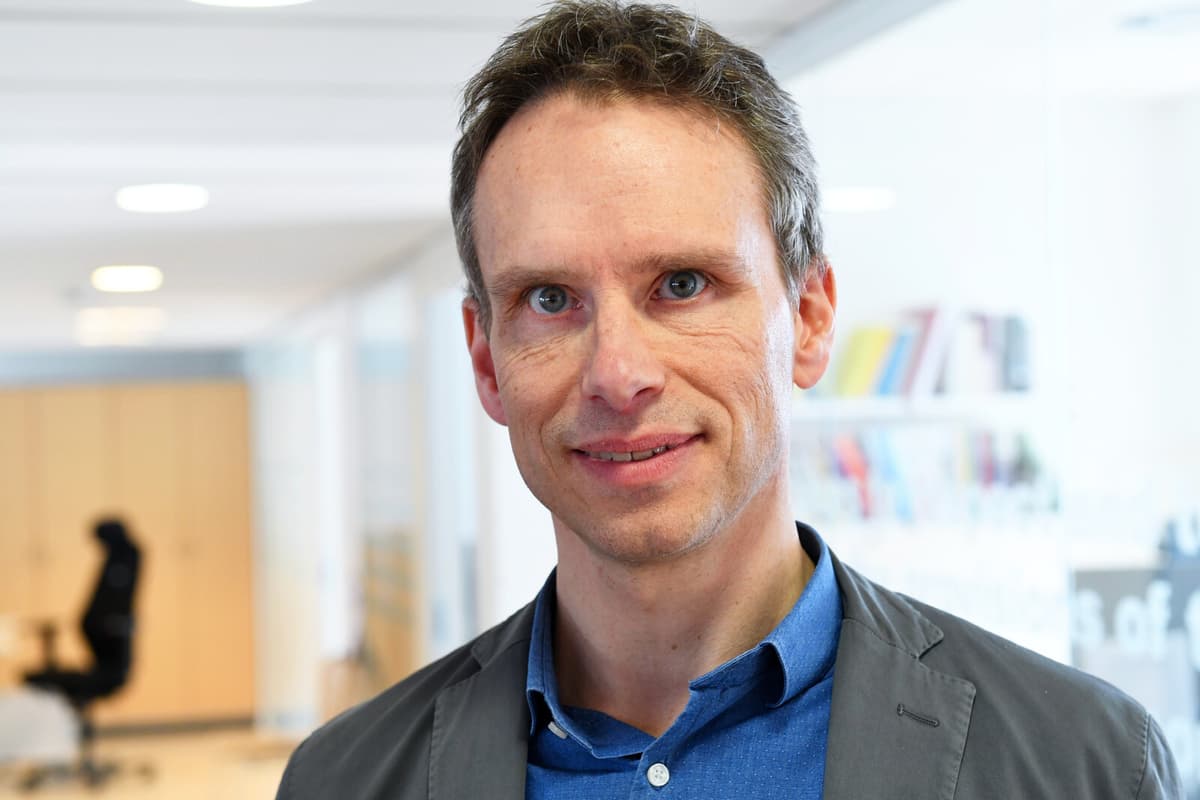 Critics Urge Sweden to Scrap Proposal on Lifestyle-Based Permit Revocation