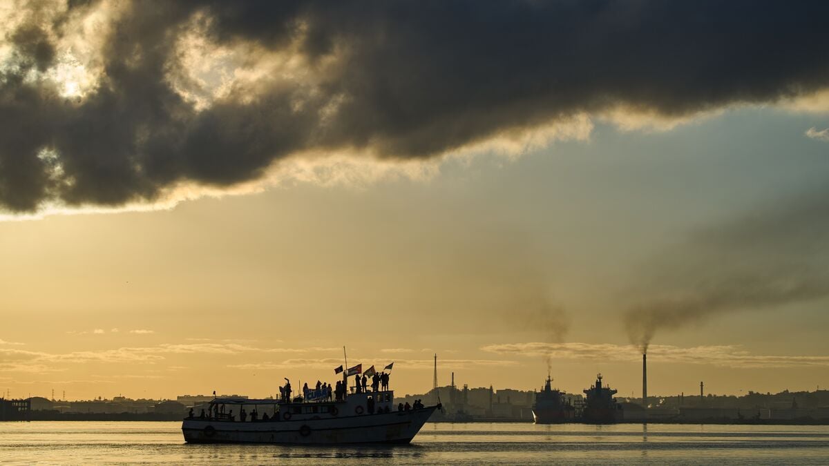 US Coast Guard says missing Mexican ships carrying aid arrive safely in Cuba