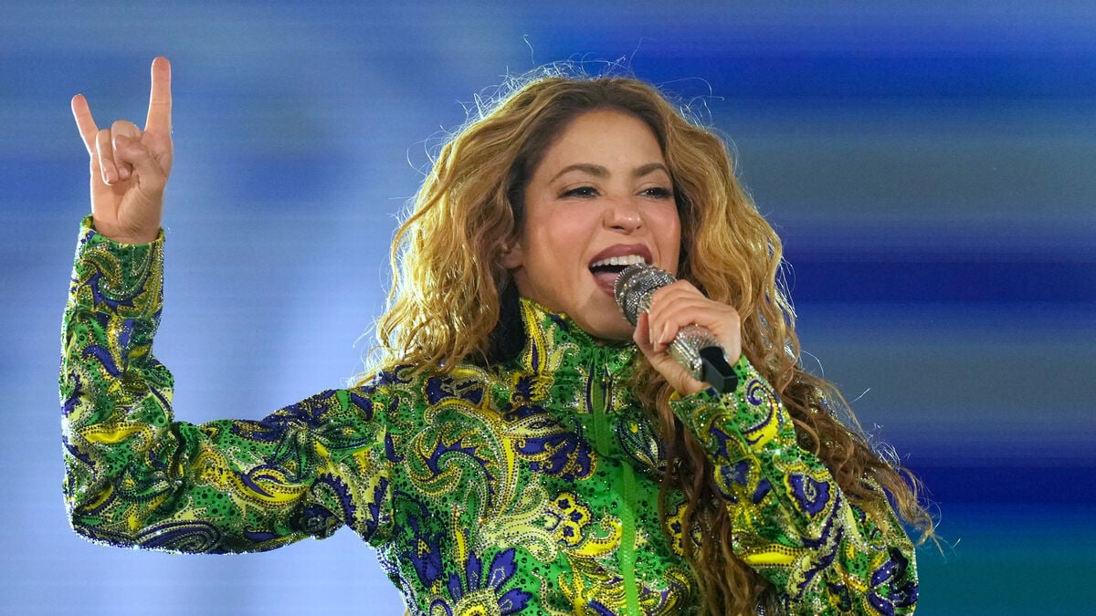 Shakira to perform at World Cup opening ceremony