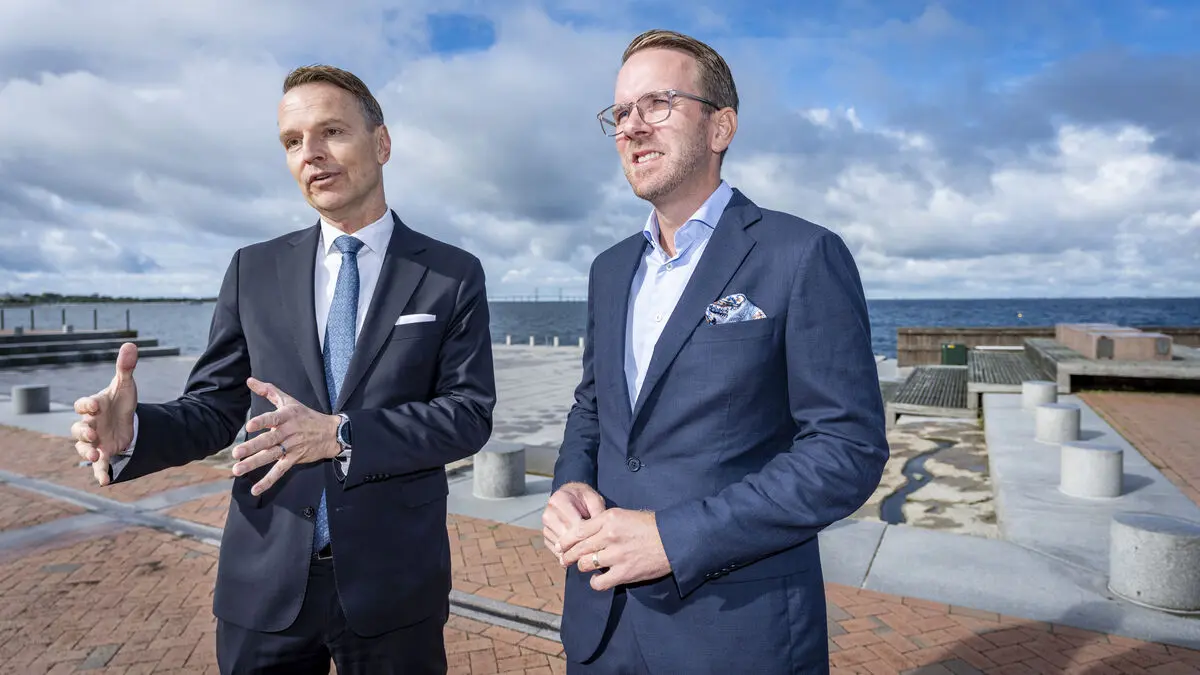 Öresund Bridge surplus should fund infrastructure in the region, minister says