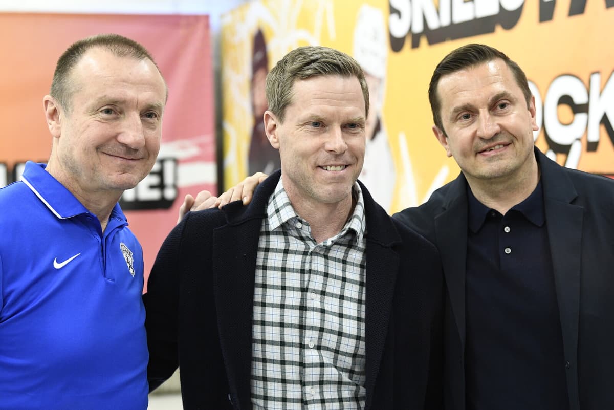 Finnish Hockey Legends Honor Coach Curre Lindström 30 Years After Gold