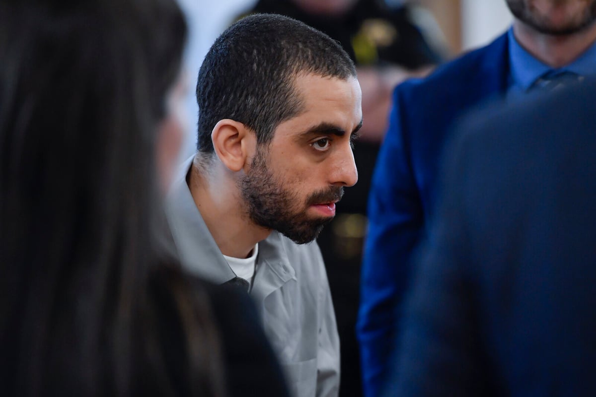 Rushdie Attacker Hadi Matar Sentenced to 25 Years in Prison
