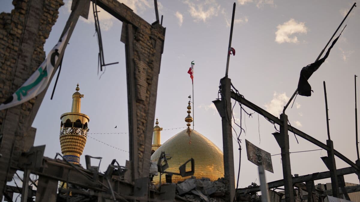 Iran mocks Trump's new threat, calls it unbalanced and stupid