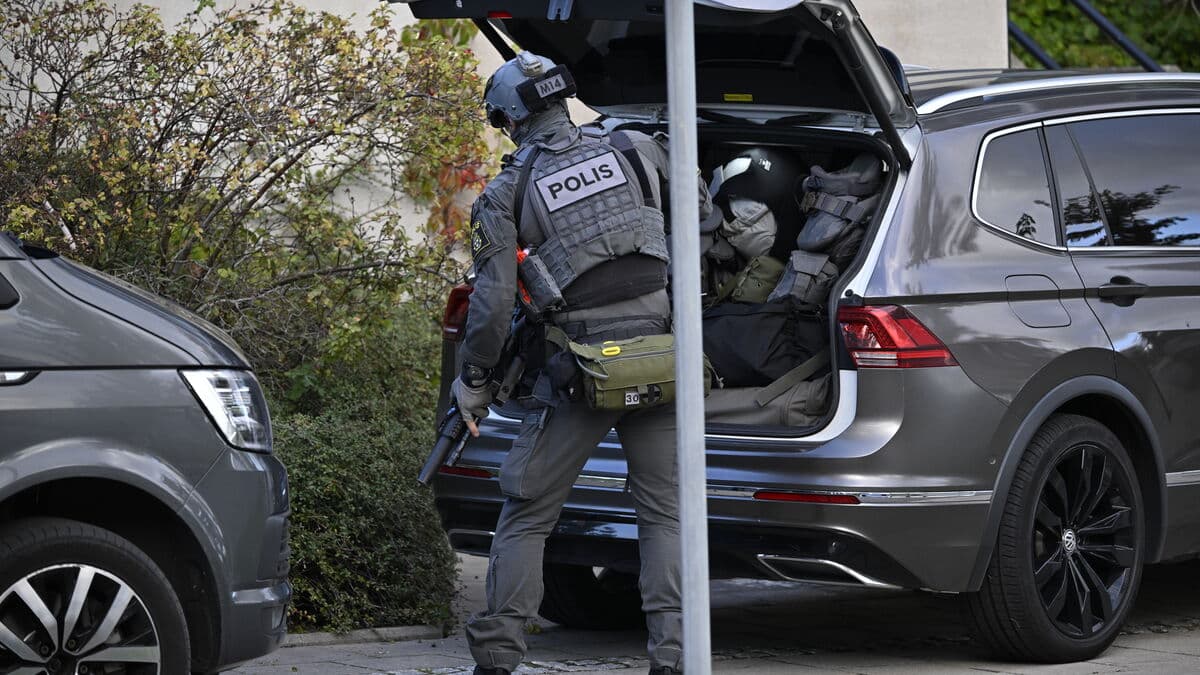 Police Halt Distraction Grenade Use After Fatal Training Accident