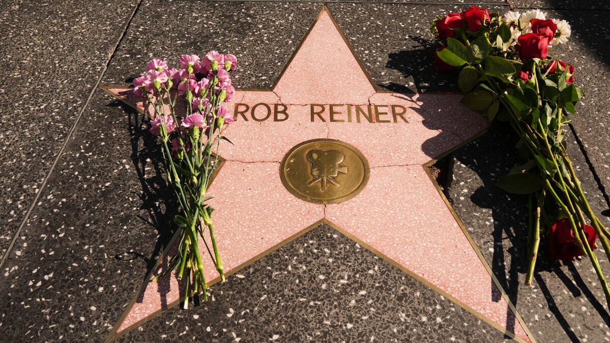 Rob Reiner's son formally charged with murder