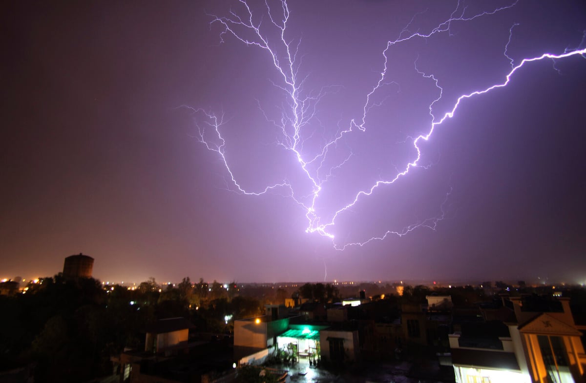 Many Dead from Lightning in India and Nepal