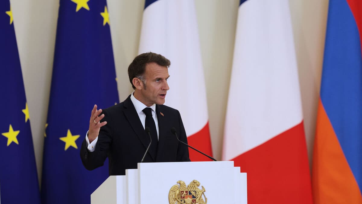 Macron on Trump's tariff threat: Europe can use the trade bazooka