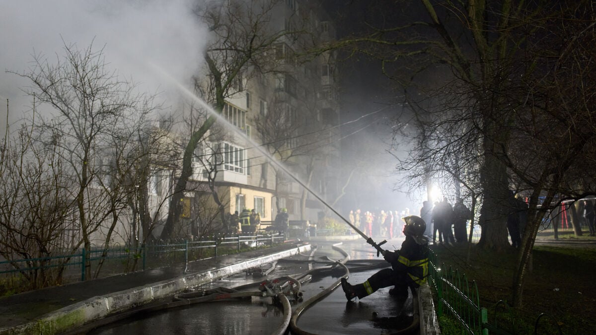 More Russian attacks on Ukraine in November