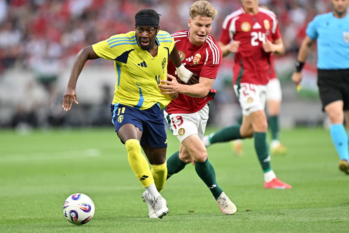 Elanga Impresses Despite Missing Goals in Sweden's Win Over Hungary