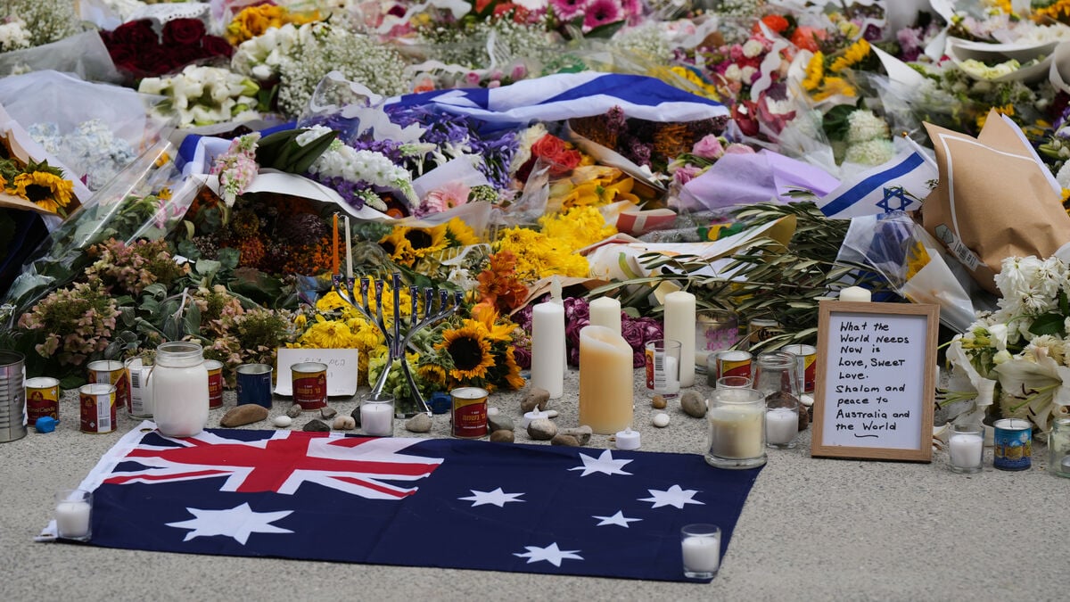 Threw paving stones at the shooter – reportedly saved children