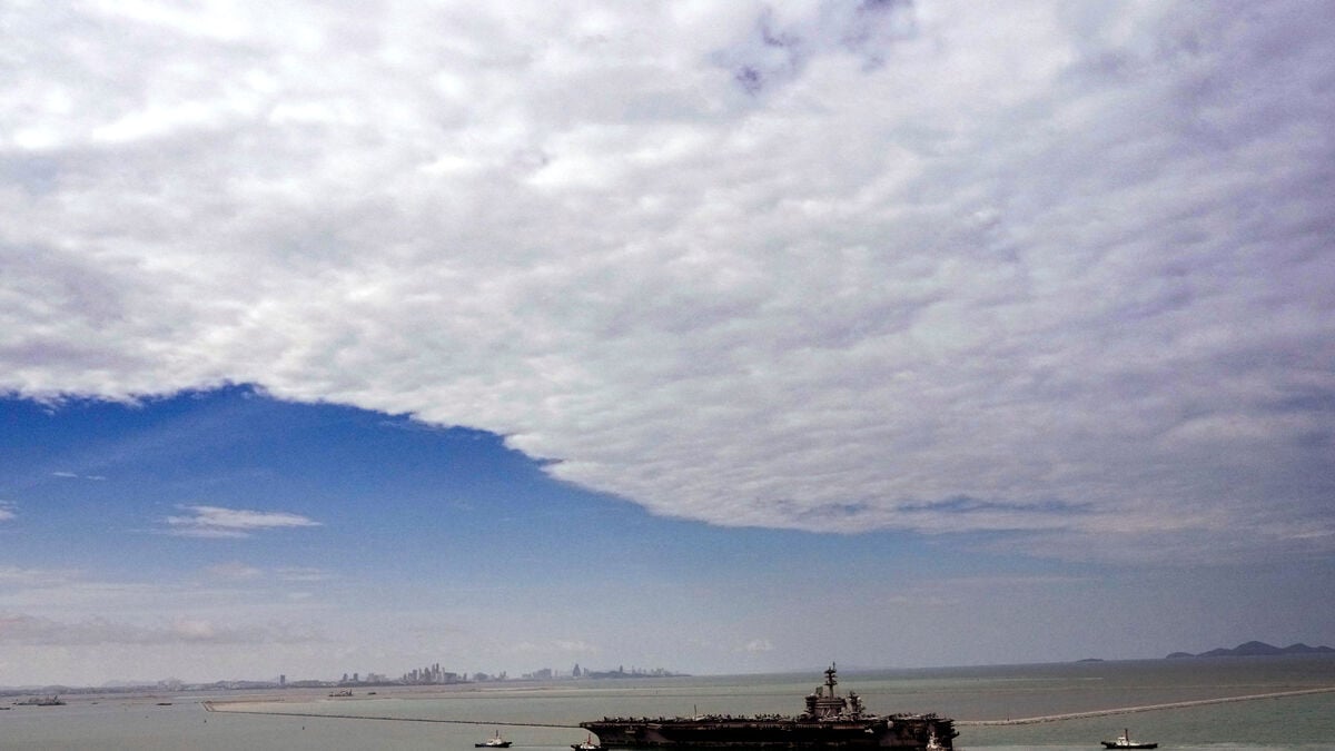 US aircraft carrier USS Abraham Lincoln docks in Thailand after six months at sea