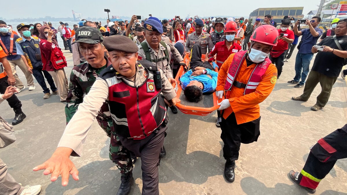 Indonesia boat accident death toll rises to 64 as search continues for 71 missing
