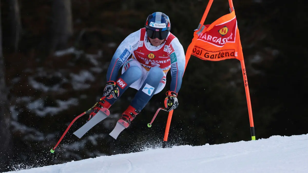 The airbag deployed: "Wrecks a race"