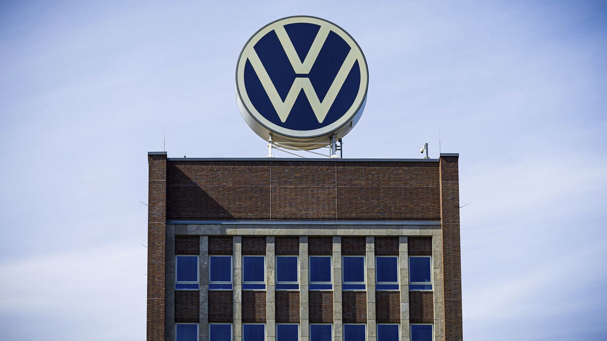 Volkswagen Reports Bigger-Than-Expected Third-Quarter Operating Loss of €5.86 Billion